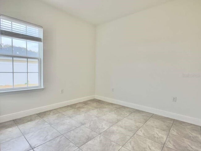 Building Photo - 15885 SW 35th Court Rd