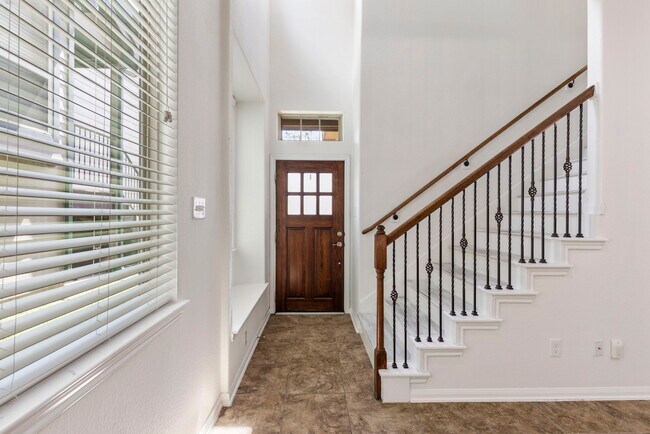 Main Entrance and staircase - 14 Cheswood Manor Dr
