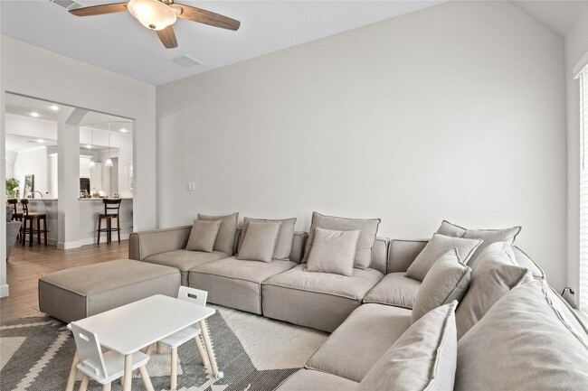 Building Photo - 5435 Farm Hill Way