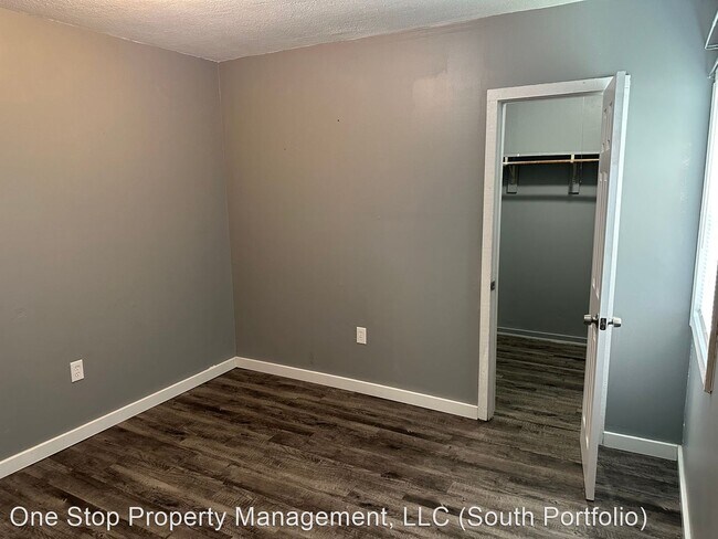 Building Photo - 2 br, 1 bath House - 225 Lexington Rd Apt A