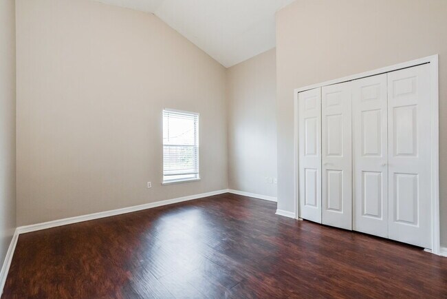 Building Photo - 10315 Lecon Branch Ct