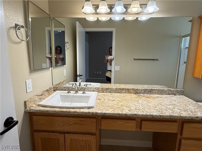Building Photo - 2617 Hope Forest Dr