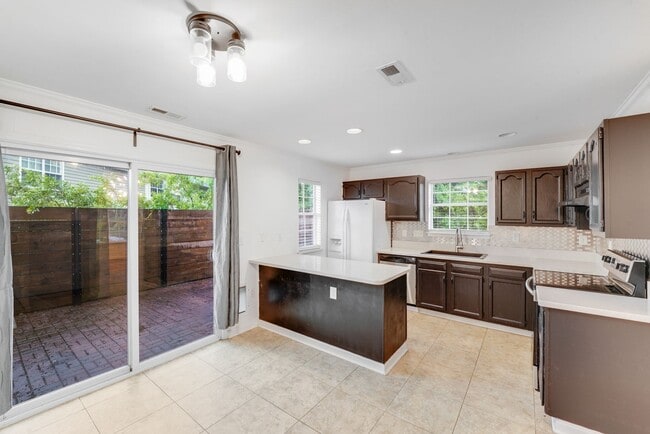 Building Photo - COMING SOON! Prescott Village 3-Bed, 2-Bat...
