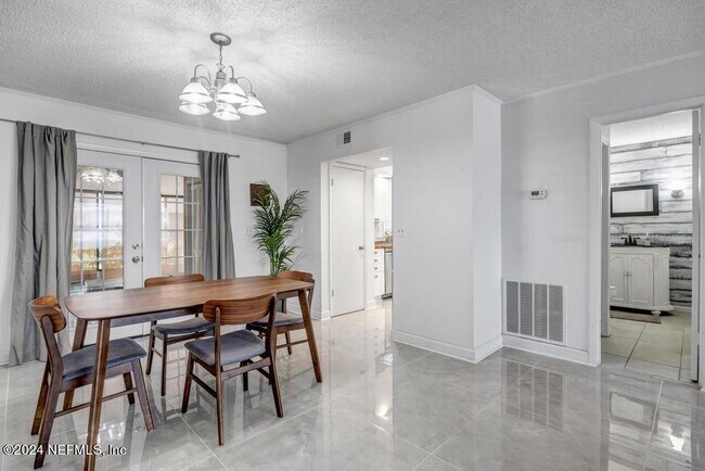 Building Photo - 695-A1A Jimmy Buffett Mem Hwy