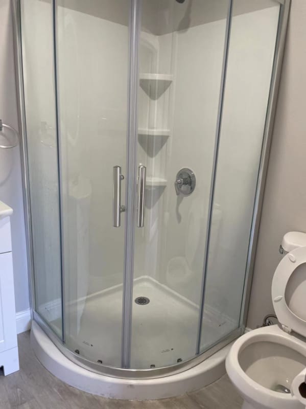 Building Photo - 570 Charmingdale Rd