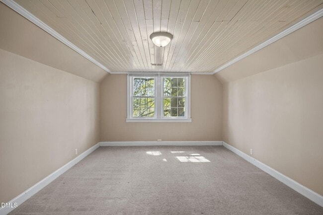 Building Photo - 302 W Main St