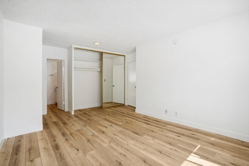 Building Photo - 9000 Clifton Wy