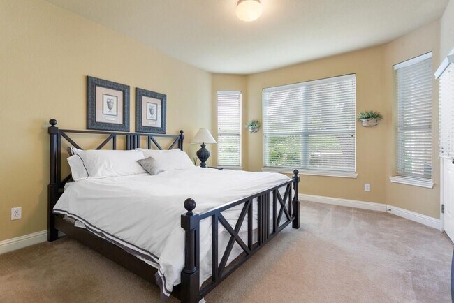 Building Photo - 1442 River Forest Dr