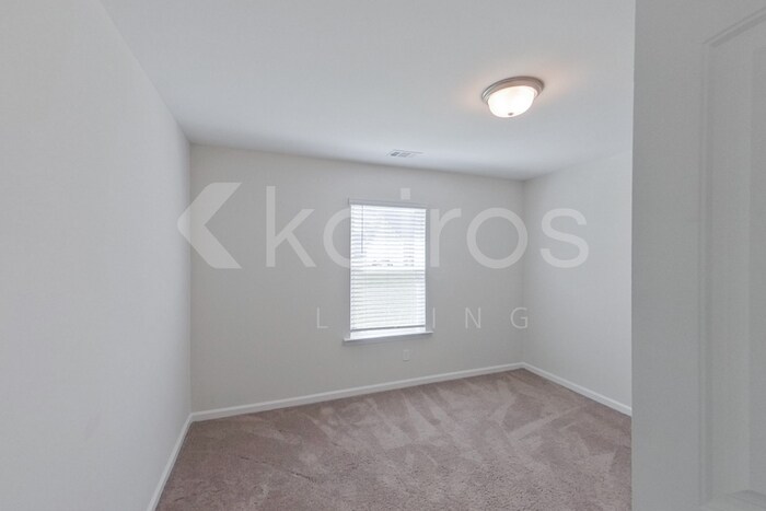 Building Photo - 103 St Matthew Wy
