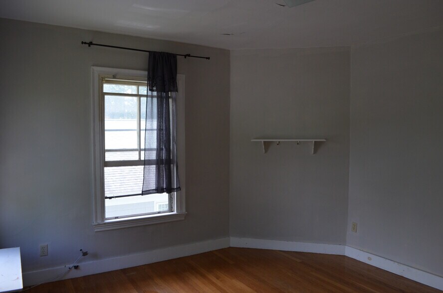 Building Photo - 125 Harriet St
