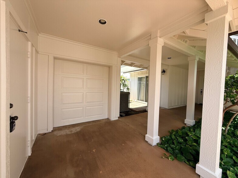 Building Photo - 92-1170-1170 Olani St