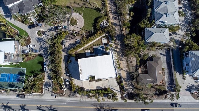 Building Photo - 3939 Higel Ave