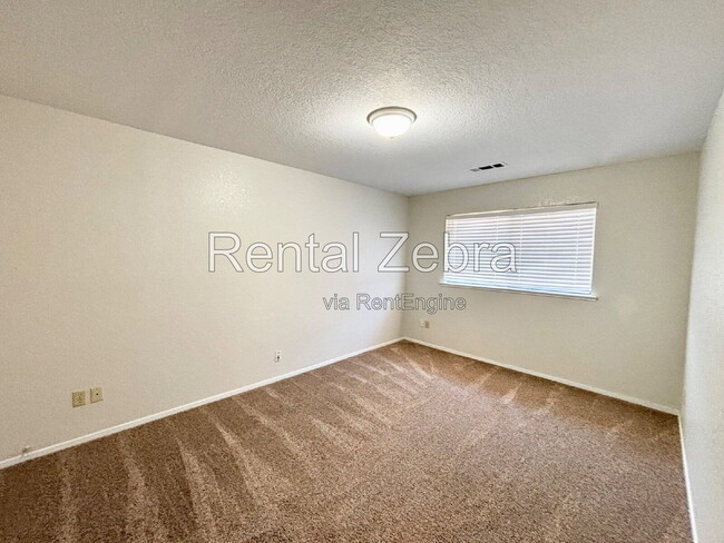 Building Photo - 3357 San Ramon Ct