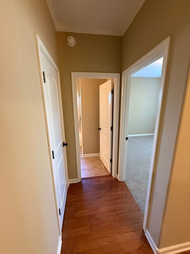 Building Photo - BEAUTIFUL SPACIOUS HOME IN BARTLETT