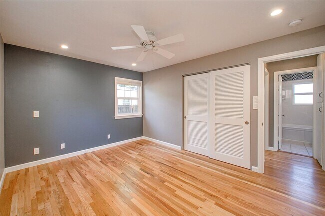 Building Photo - Adorable Corner Lot Home in North End