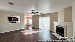 Building Photo - 8018 Chestnut Gate Dr