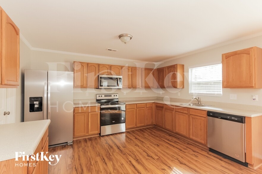 Building Photo - 10833 Dry Stone Dr