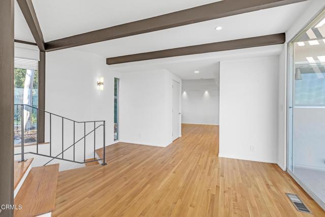 Building Photo - 1685 Poppy Peak Dr