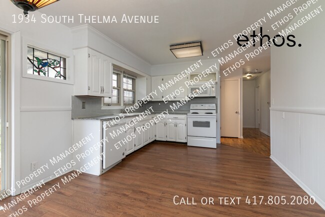 Building Photo - 1934 S Thelma Ave