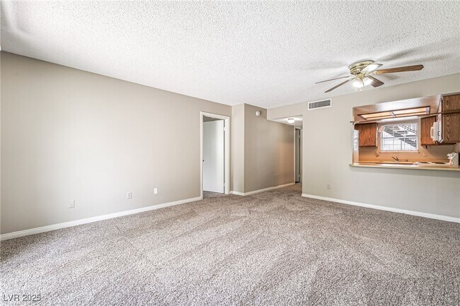 Building Photo - 3823 S Maryland Pkwy