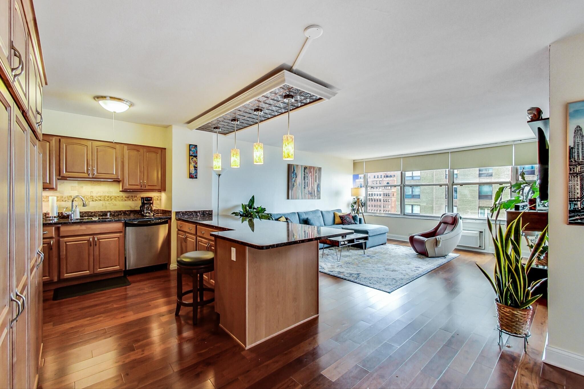 Building Photo - 1000 N Lake Shore Dr