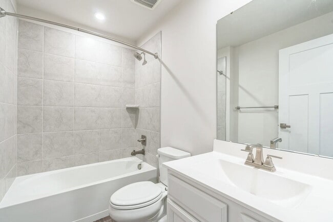 Building Photo - 16705 Tortola Dr