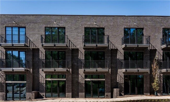 Building Photo - 1160 Gracewood Ave SE