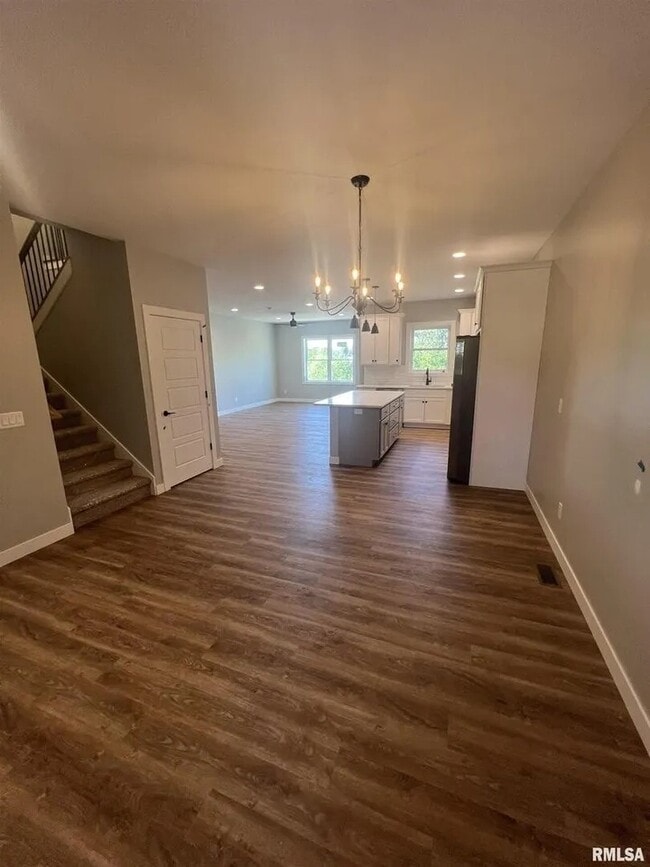 Building Photo - 5246 Pandit Dr