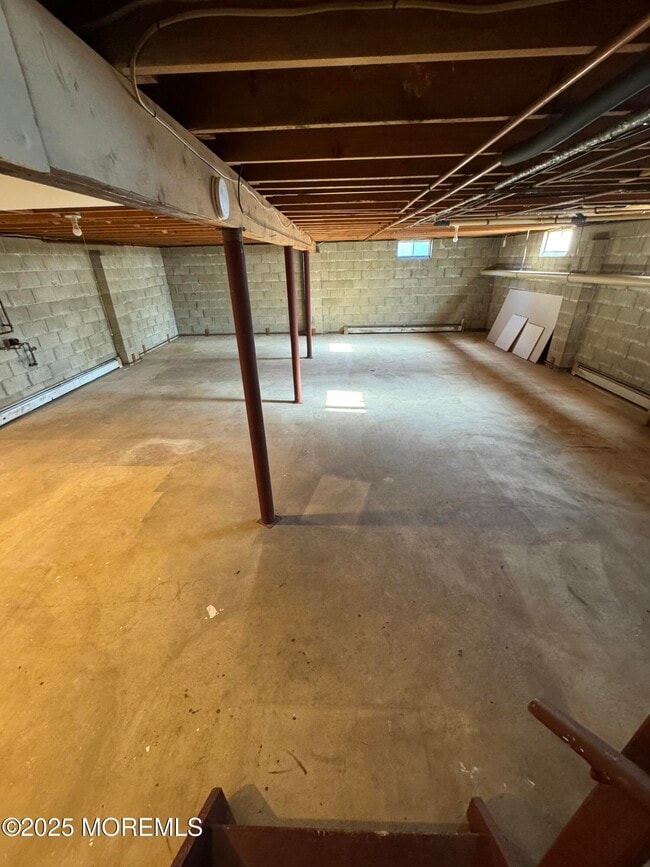 Building Photo - 109 Westwood Dr