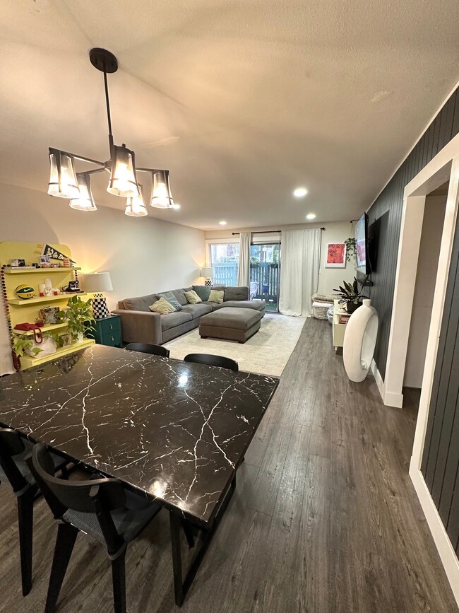 Building Photo - 5700 Etiwanda Ave