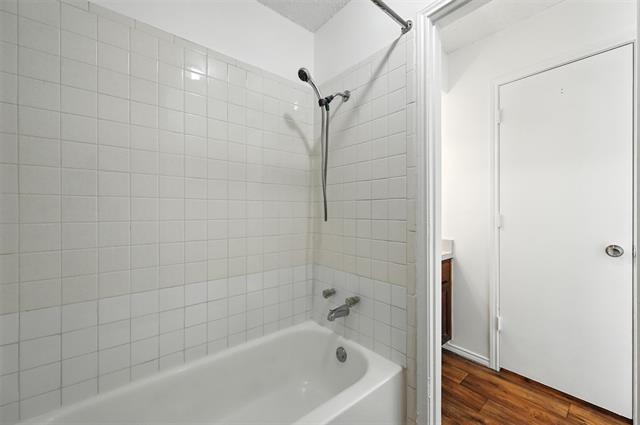 Building Photo - 512 Guerin Dr