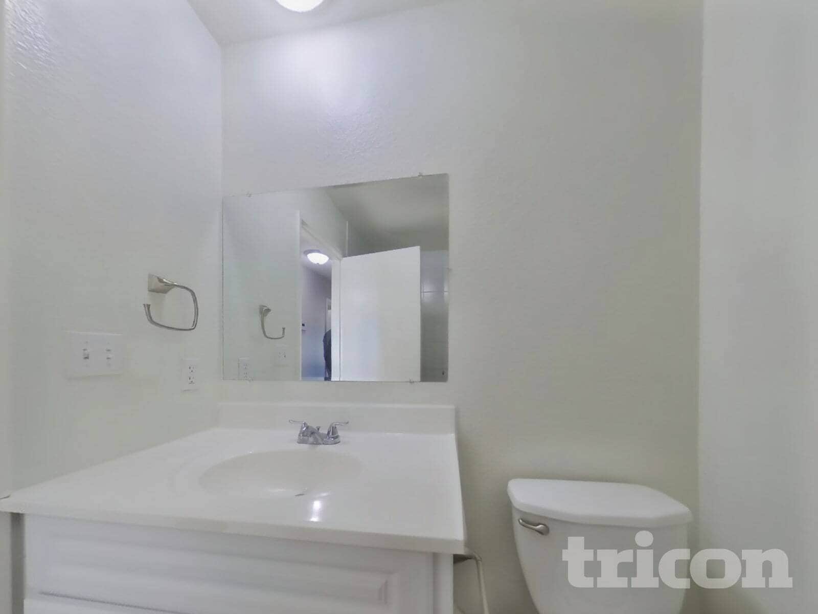 Building Photo - 5294 Acacia Way