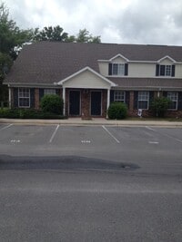 Building Photo - Townhouse for rent in Camelot