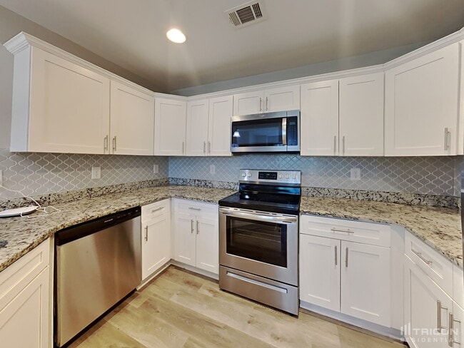 Building Photo - 365 McGiboney Ln