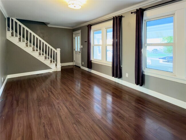 Building Photo - 6015 Elizabeth Ave