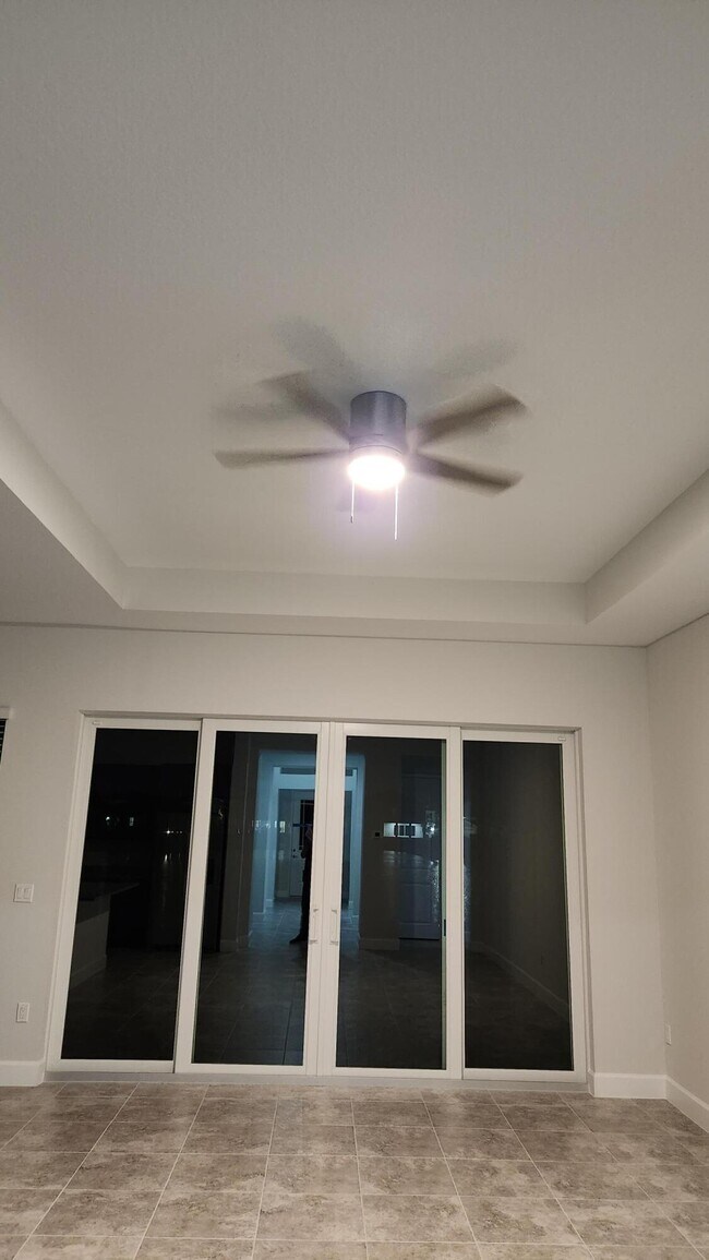 Building Photo - 14970 RedCove Pl