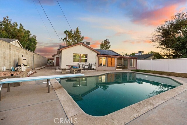 Building Photo - 11377 Gaynor Ave