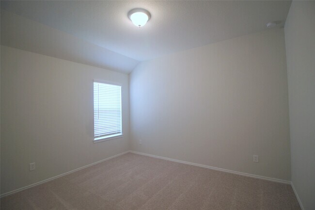 Building Photo - 3314 Aster Mdw Wy