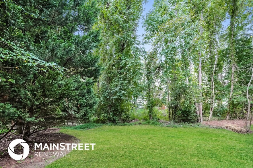 Building Photo - 8 Brackenwood Ct