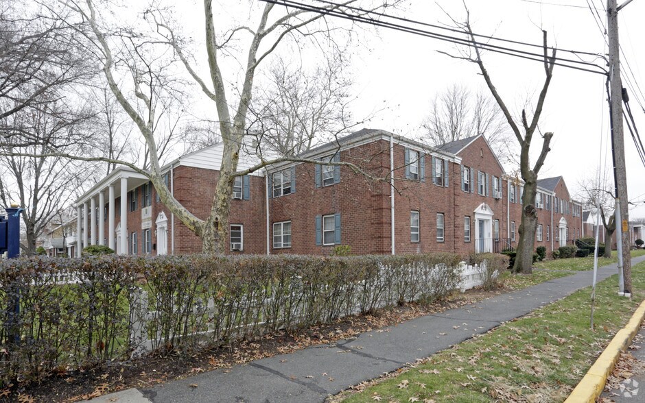 Brookdale Gardens Bloomfield, NJ Apartment Finder