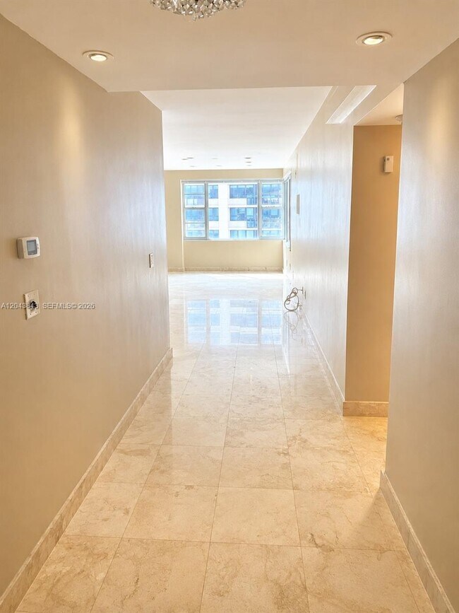 Building Photo - 5255 Collins Ave