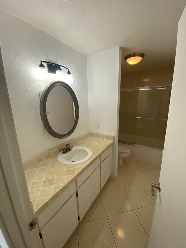 Building Photo - Spacious 2-Bedroom Apartment in Altamonte ...