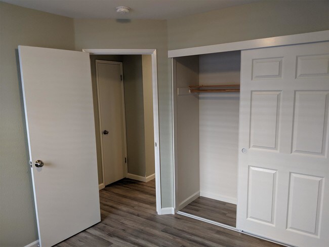 Building Photo - 5443 Andromeda Cir