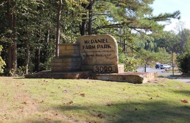 Building Photo - 2465 Devon Leigh Walk NW