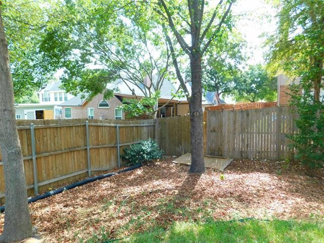 Building Photo - 3512 Yale Dr