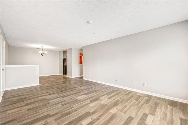 Building Photo - 13202 Fairington Ridge Cir