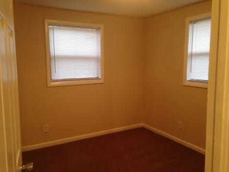 Building Photo - 5435 Amazon Ave