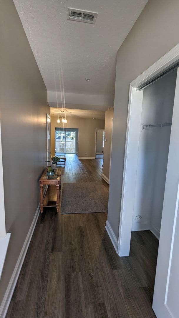Building Photo - 2023 Beautiful 3 Bedroom home with first floor master bedroom