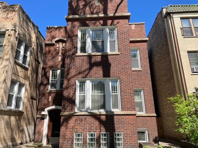 Primary Photo - 5707 N Campbell Ave