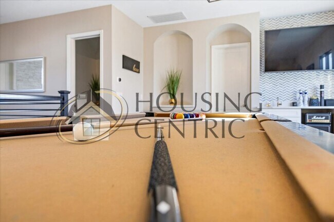 Building Photo - Breathtaking Luxury Custom Rental in Guard Gated Serrano Golf Community!!